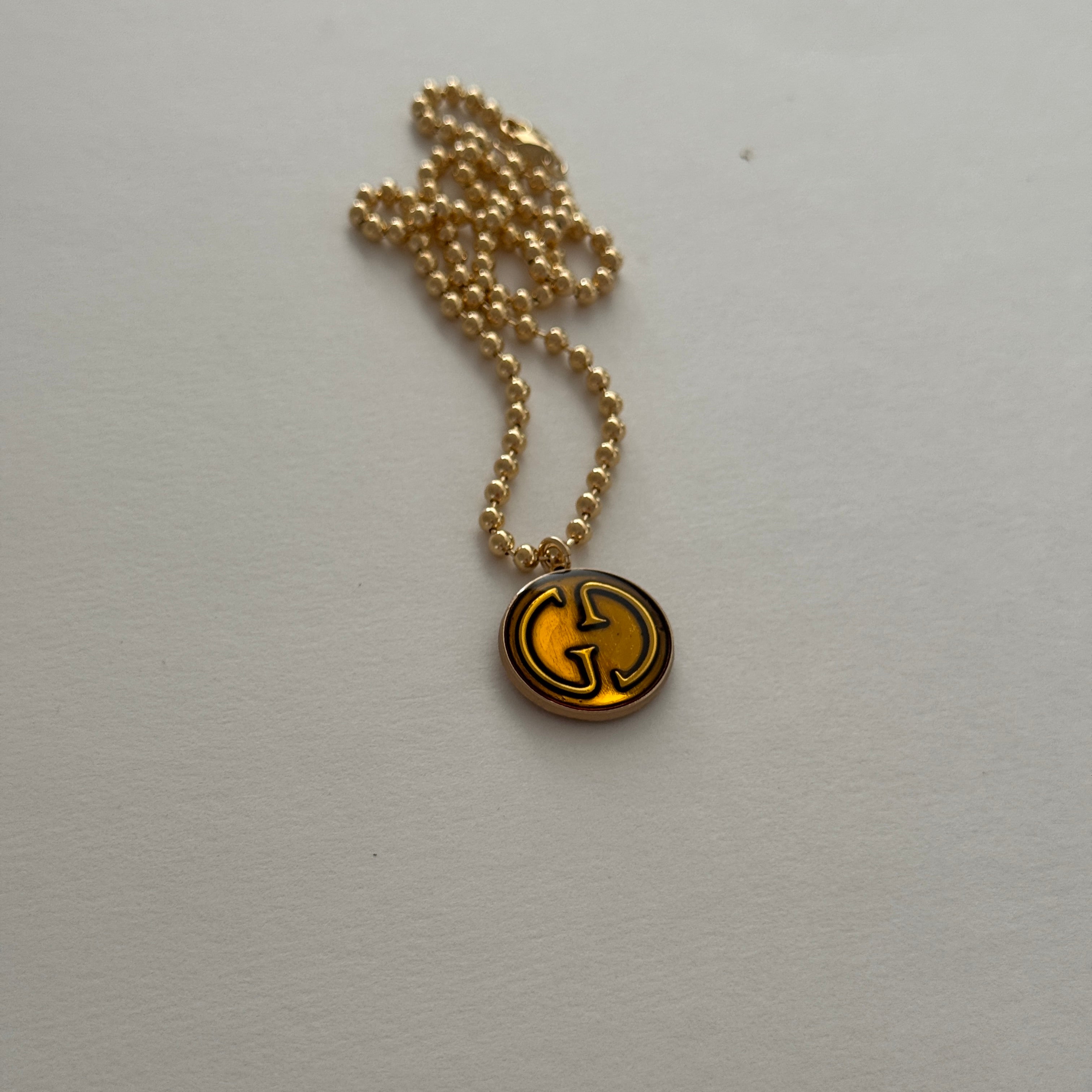 vintage gucci charm pendant necklace