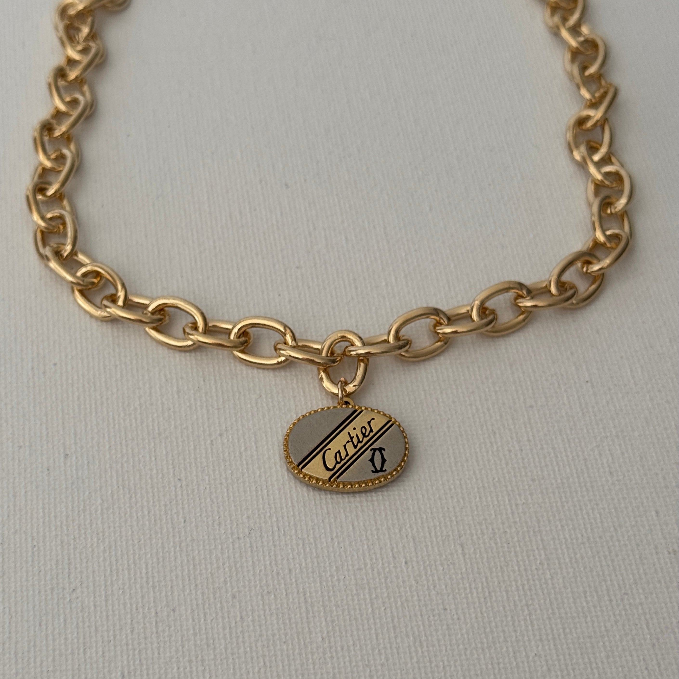 Vintage Cartier Oval Emblem Pendant Necklace – Re-Dunne