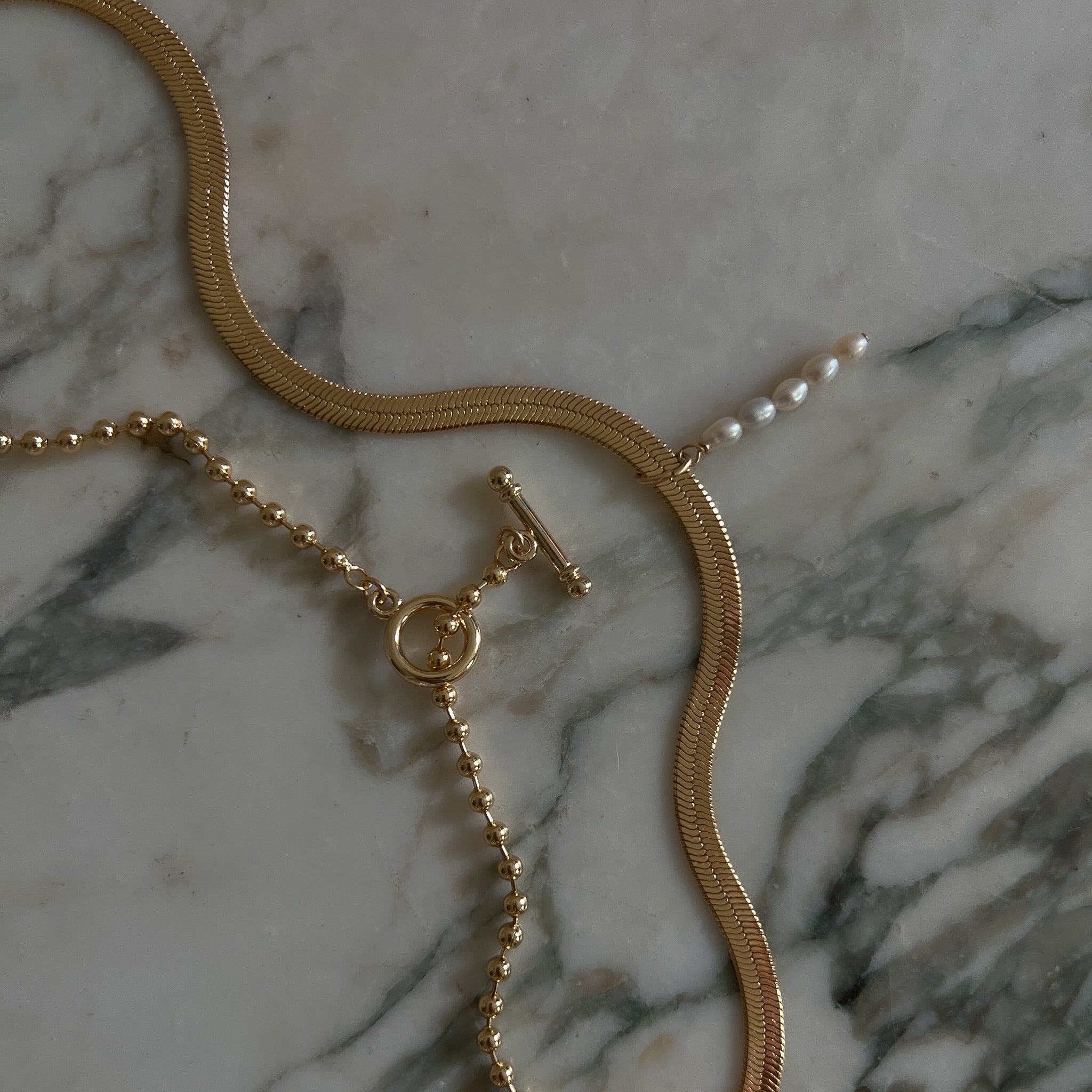18k Gold Filled Best Selling Toggle Chain Herringbone Pearl Charm