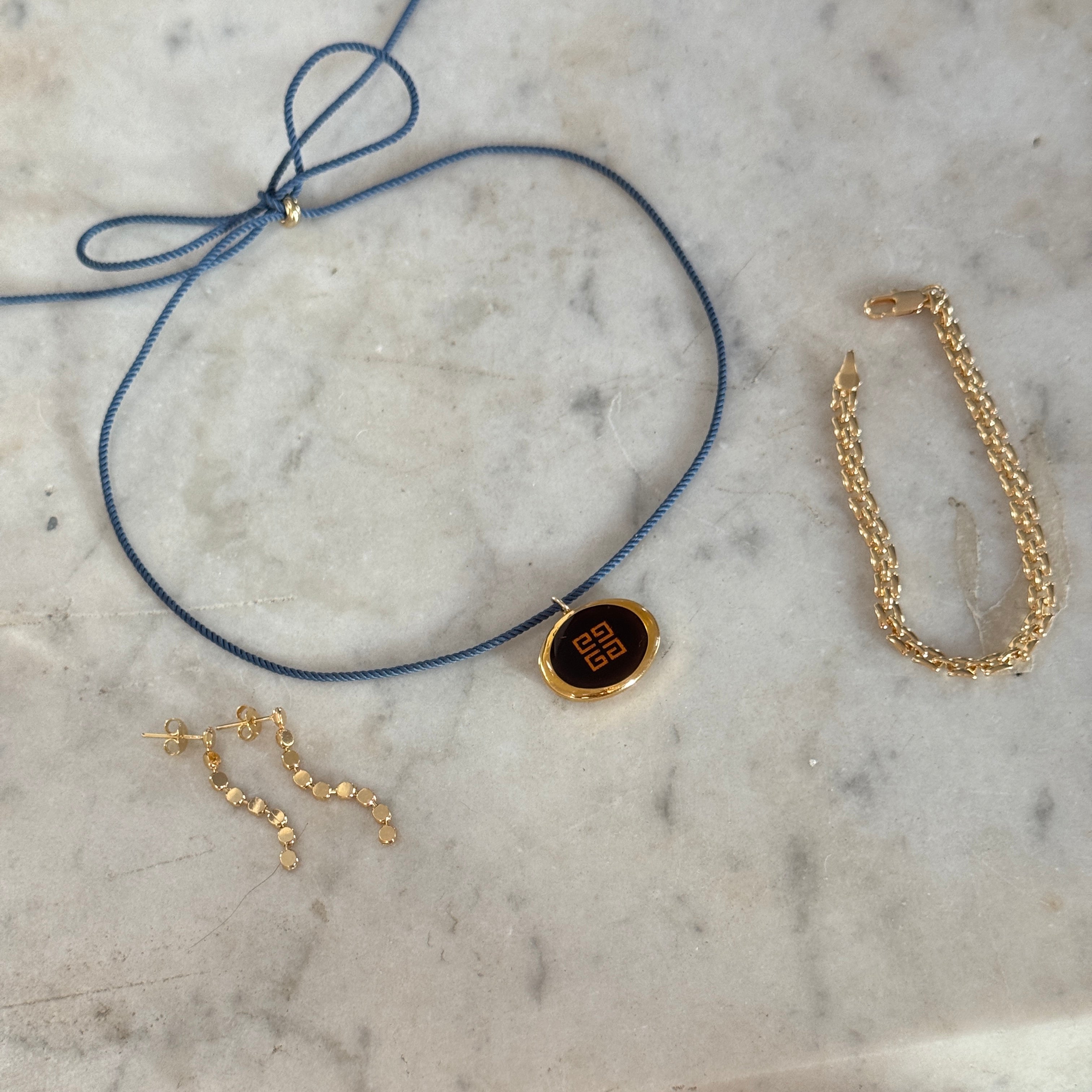 Vintage Oval Givenchy Necklace – Re-Dunne