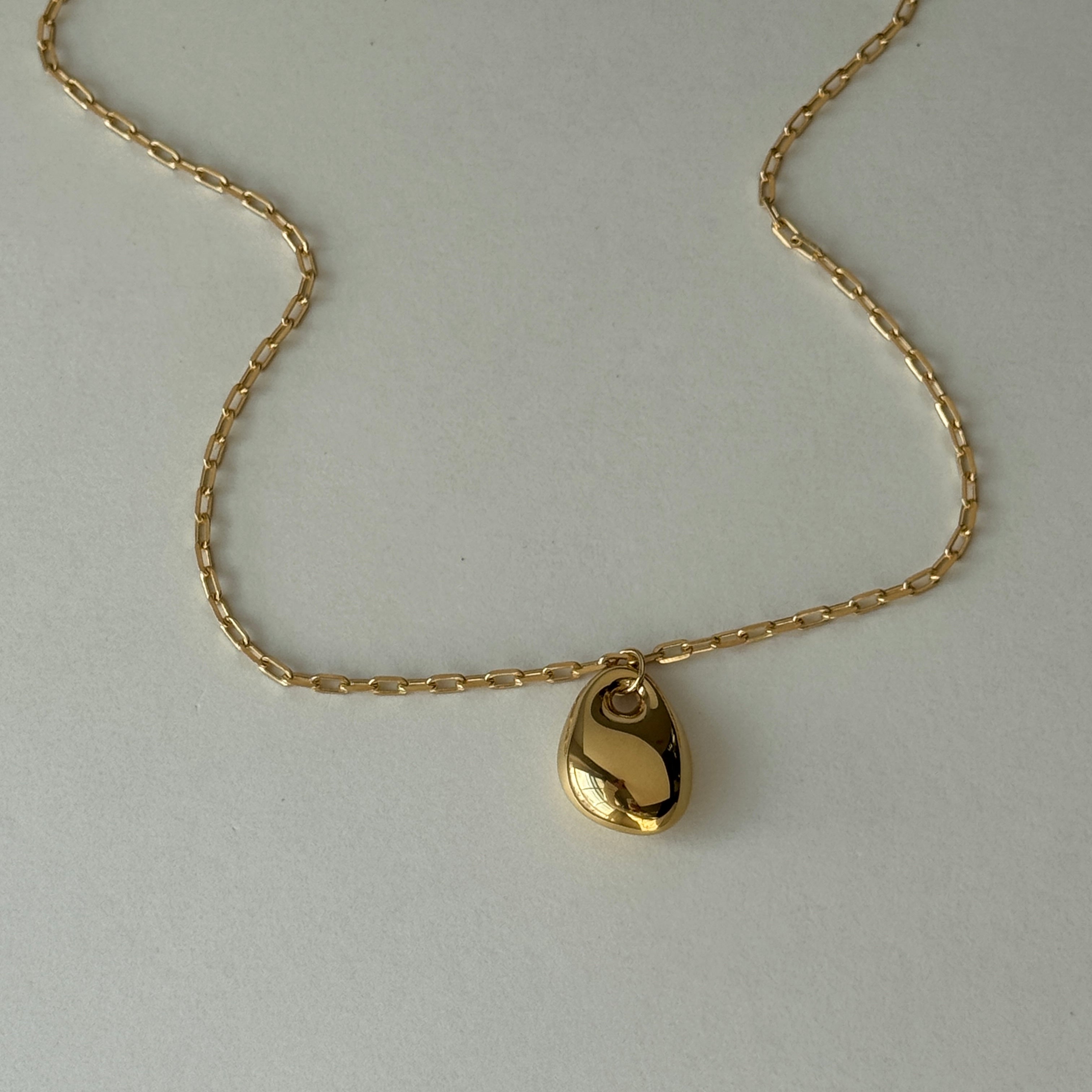 Organic Puffed Oval Pendant Necklace – Re-Dunne
